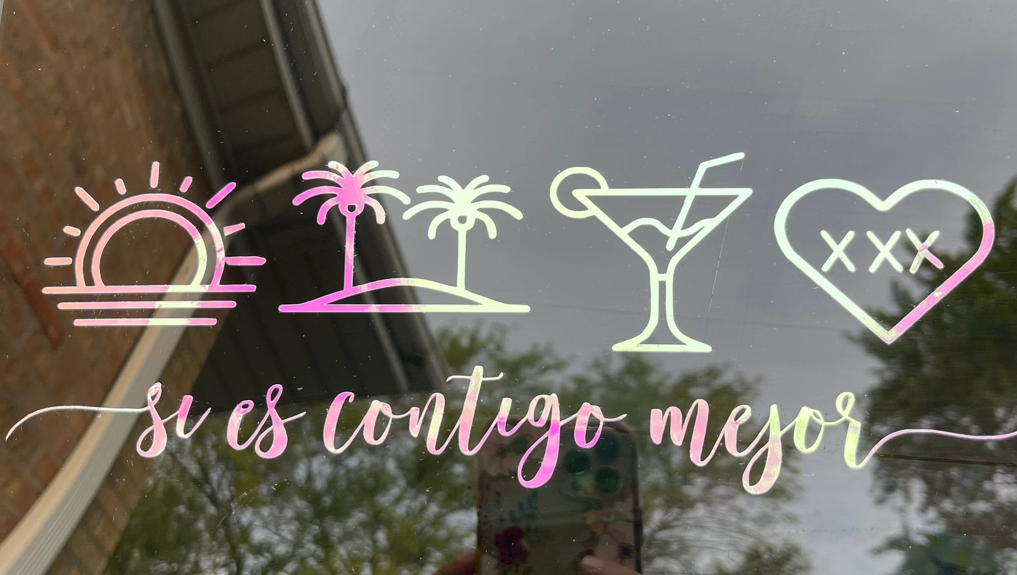 Playa sol y arena car window decal