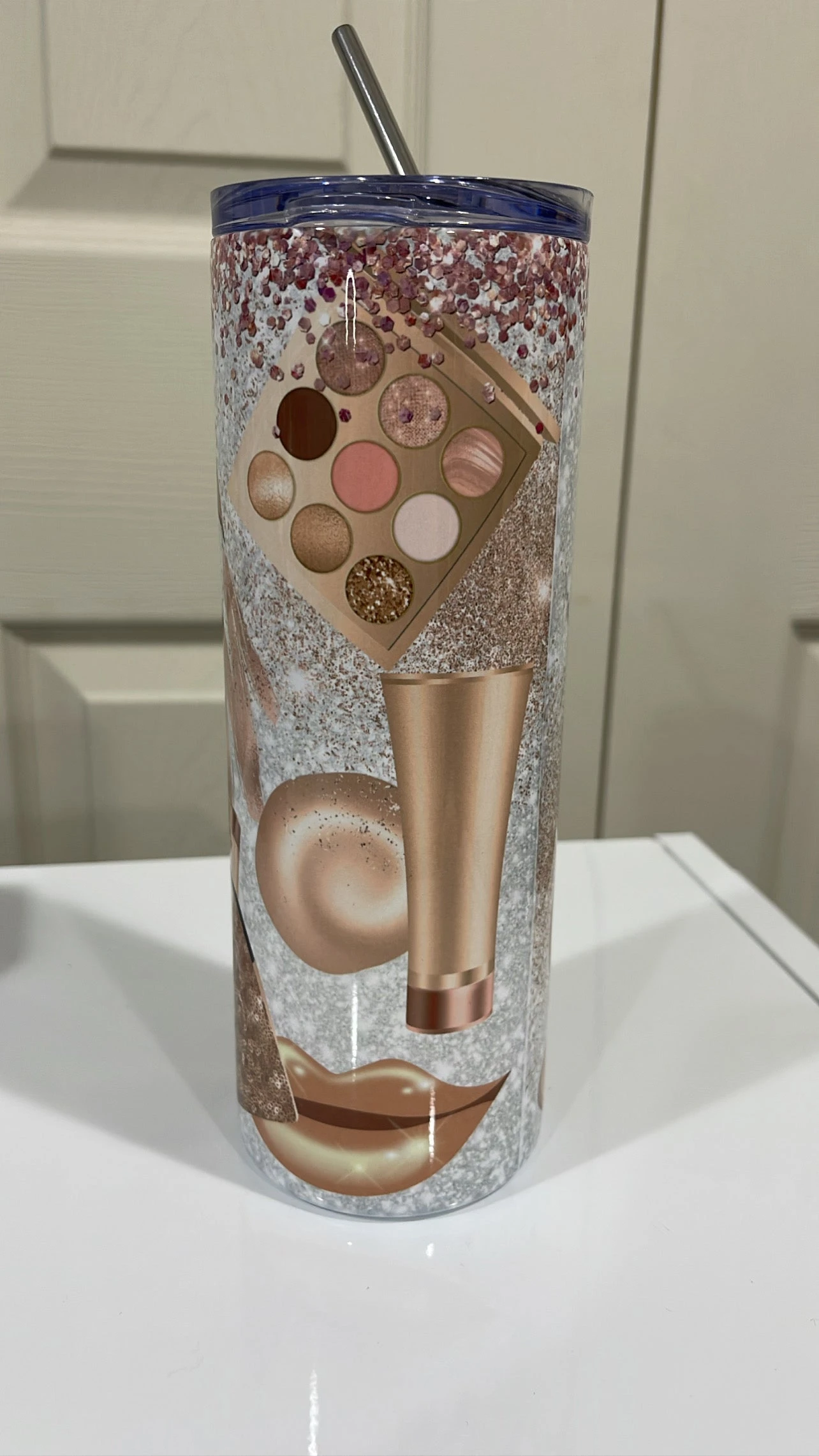 Glam tumbler